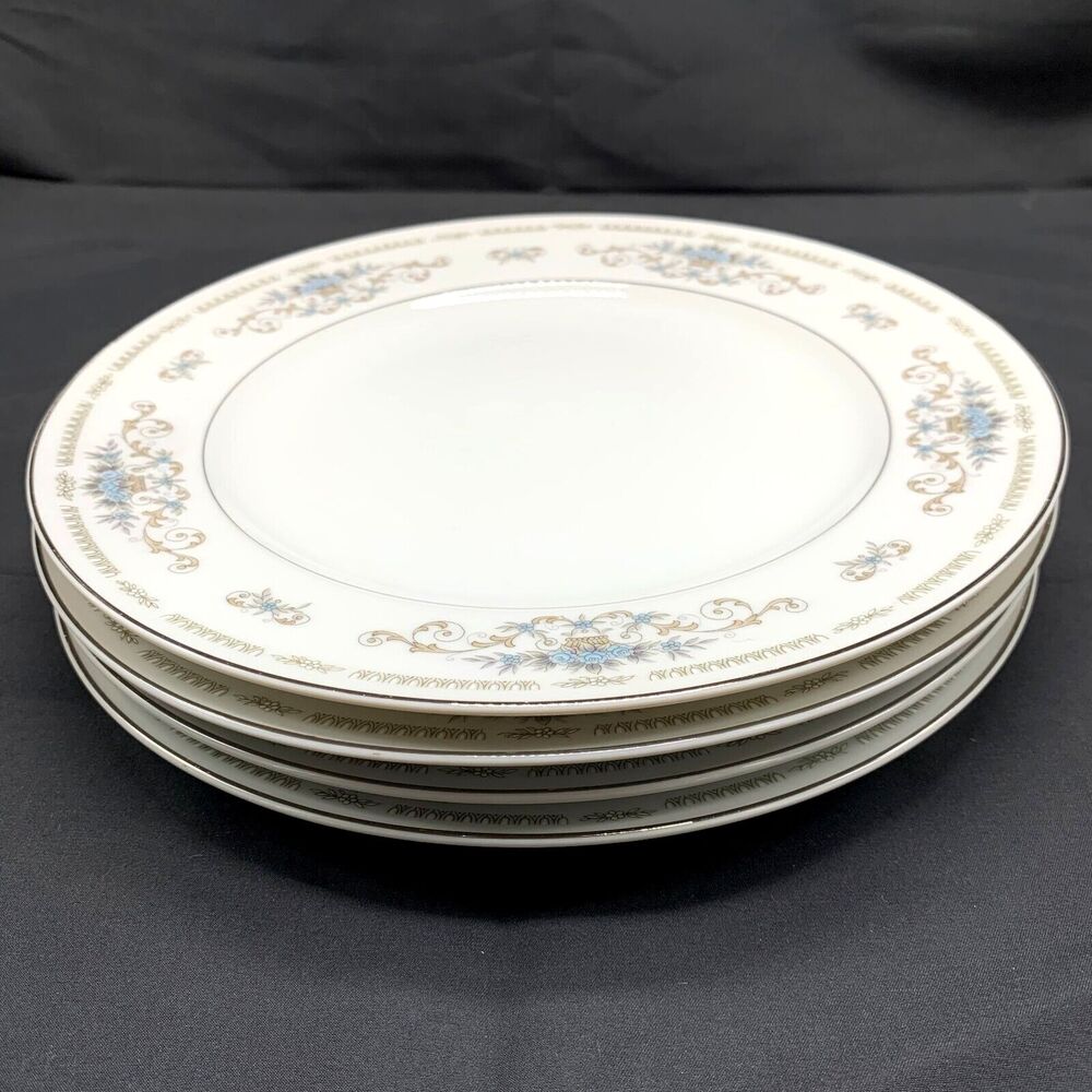 Wade Diane Dinner Plates Fine Porcelain China 10 inches Set of 4 Made in Japan